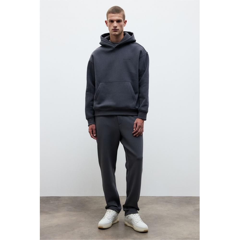 

Брюки-джоггеры HM slimM Fit из твила, темно-серые