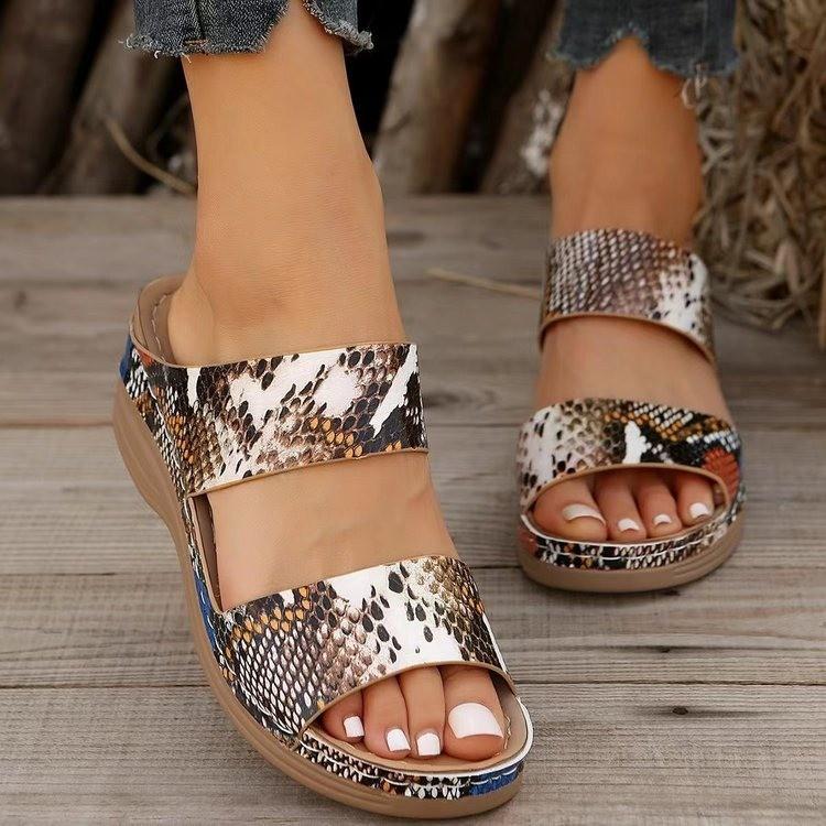 2025 new large size slippers women's slope heel snake pattern thick bottom one-word slippers fish mouth casual beach slippers