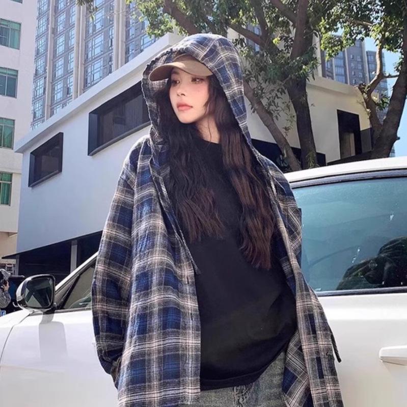 Women's 2025 Autumn/Winter Plaid Shirt - Korean Style, Loose Fit, Long Sleeve, Retro Casual, Plus Size for Couples