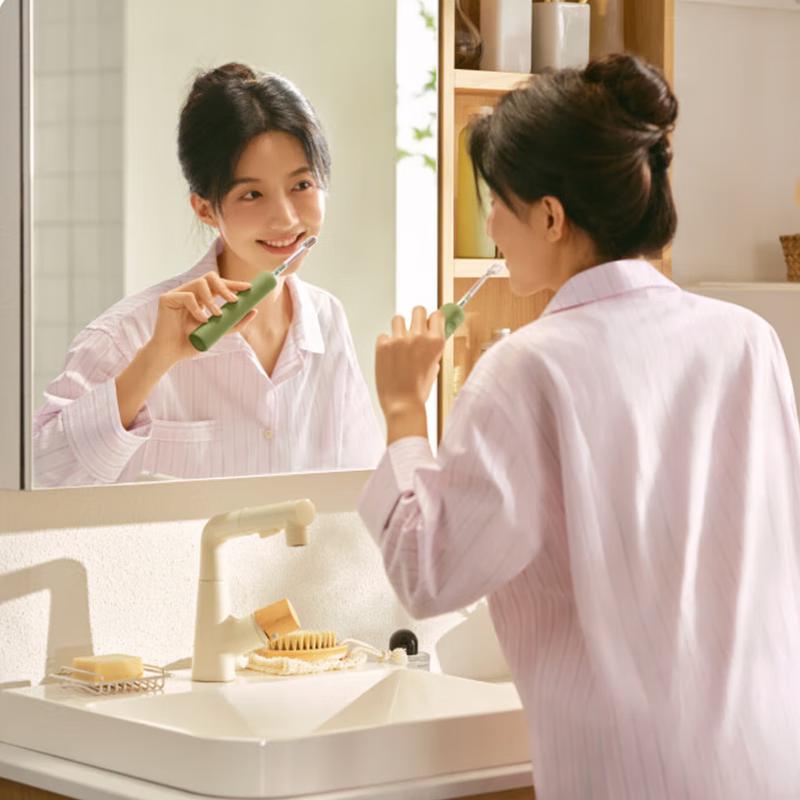 LAIFEN New Generation Sonic Electric Toothbrush - Spring Mountain Green Gift Set