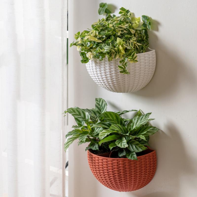 Flower Pot with Hooks Exquisite Wall-Mounted Plastic Wall Hanging Basket Flowerpot for Outdoor Garden Balcony Planter Bucket Home Decor New