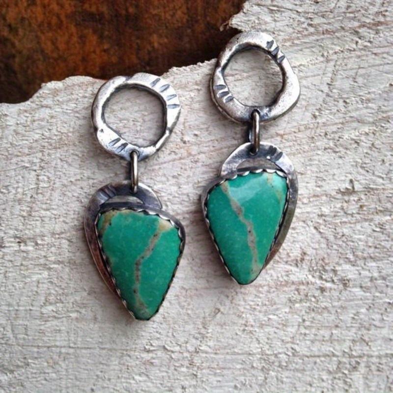 New vintage synthetic turquoise simple earrings, European and American fashion earrings