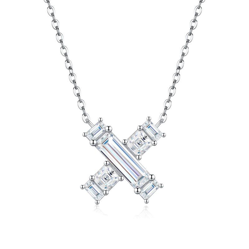 Fashion Luxury Letter Necklace Fade-resistant Moissanite Clavicle Chain Womens Daily Wear