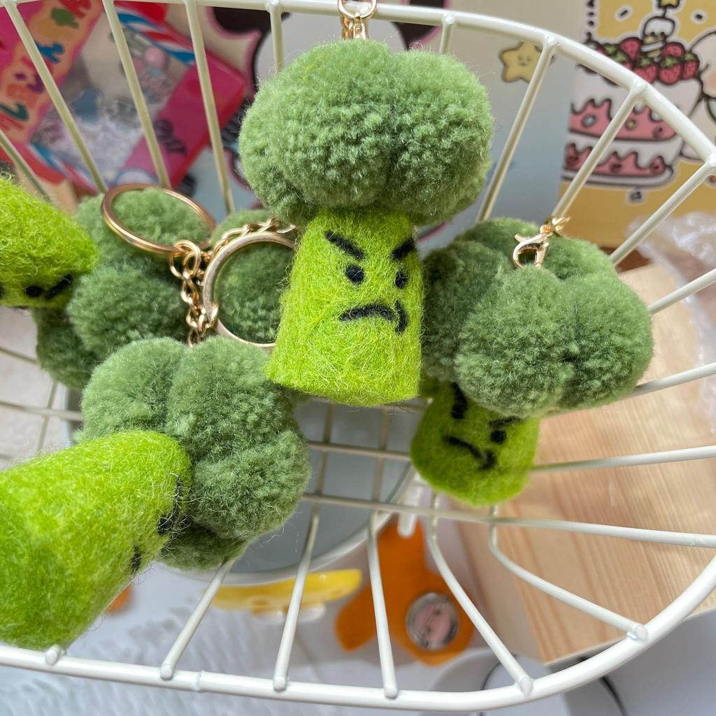 Creative Broccoli Pendant: Fresh Green Doll Bag Charm & Shoulder Bag Accessory GJ87