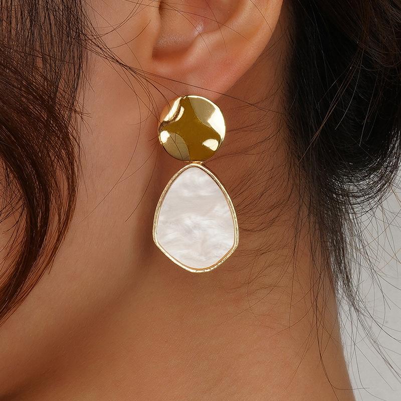 European and American Large Circle Pearl Earrings Women's Korean Versatile Exaggerated Circle Pearl Earrings
