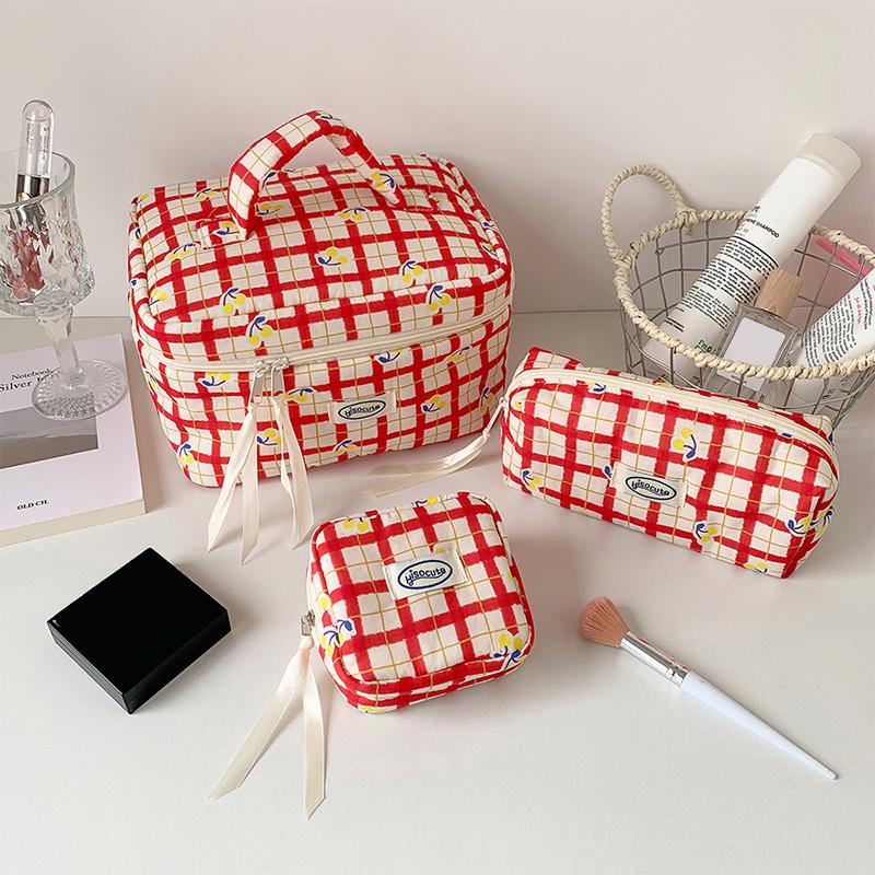 INS Cherry Plaid Cosmetic Bags Large-Capacity Makeup Cosmetics Storage Bags Travel Essential Wash Bag Bathroom Wash Bags