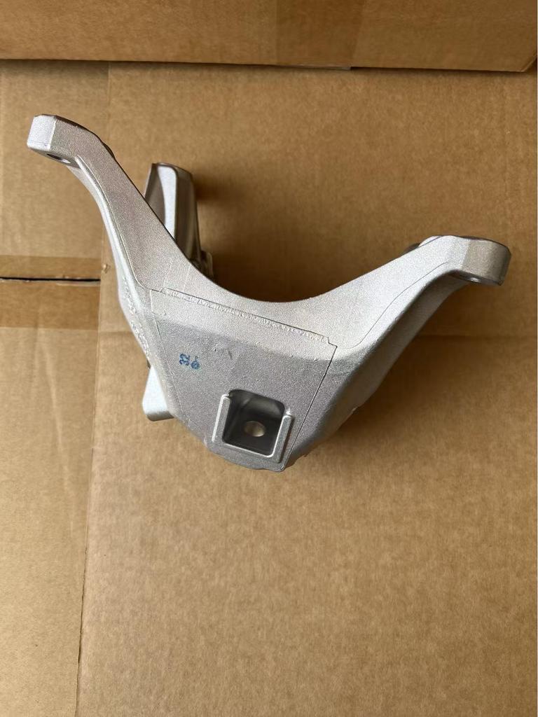 BMW X3/X5/X6/X7 G01/G05/G06/G07 Engine Mount 22116876216