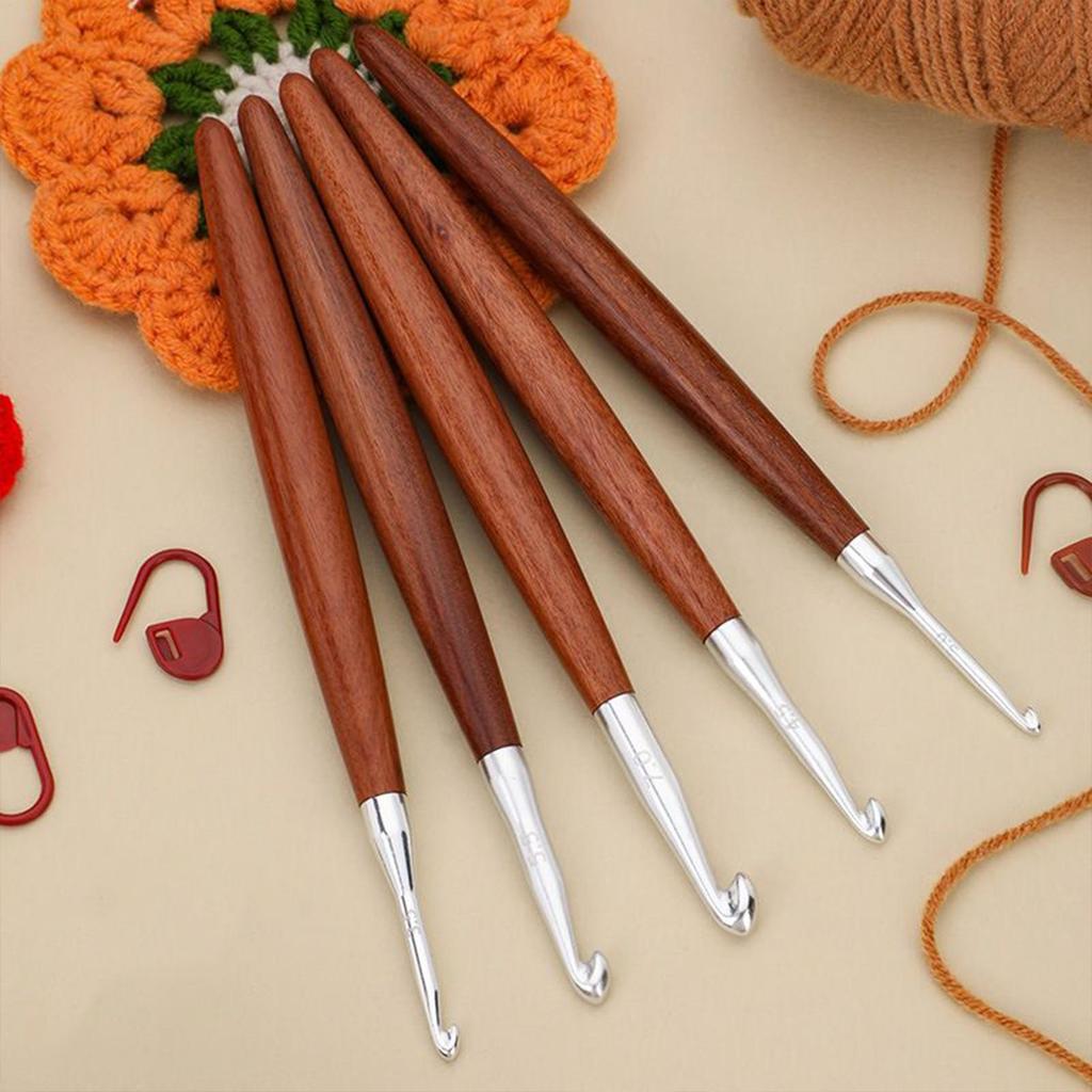3-7mm Solid Wood Handle Crochet Knitting Needles Hooks Multi Size Sewing Accessories Wool Crocheting Lace Weave Craft Needle