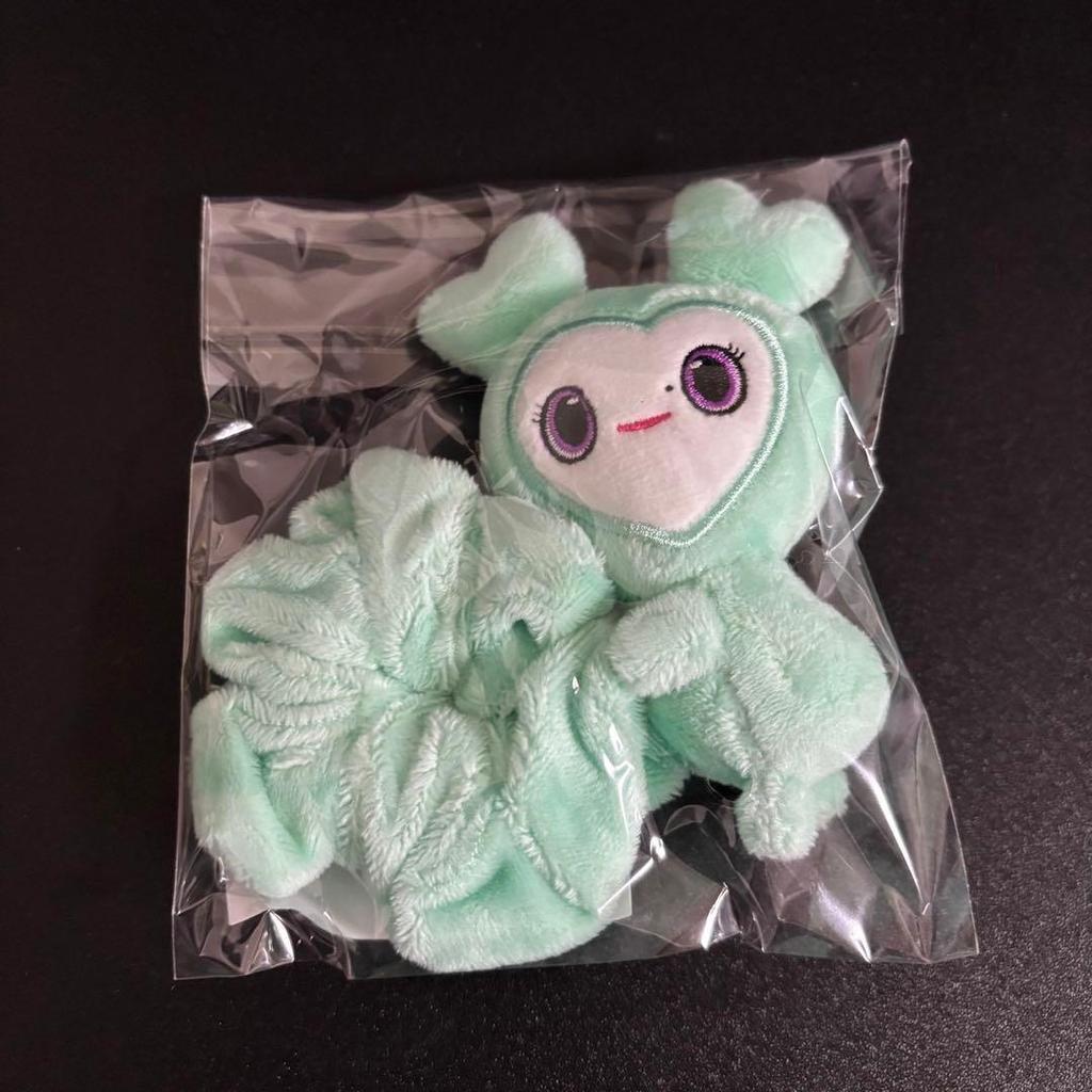 [USED] TWICE Mina THIS IS FOR Seoul Concert Scrunchie LOVELY