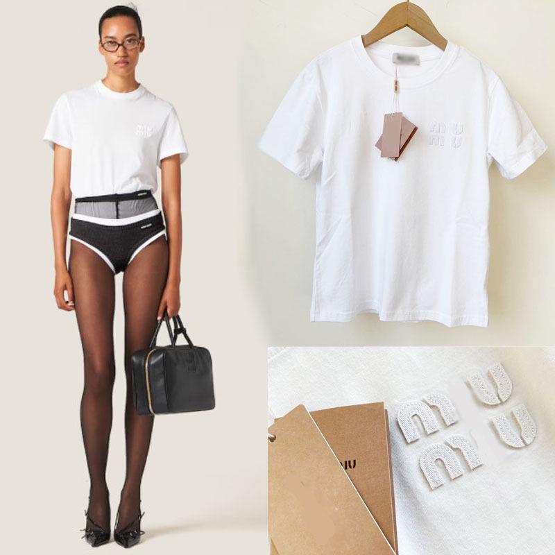 

Женская свободная футболка MU Style Весна/Лето с нашитой буквой и вышитым логотипом S (In Stock)