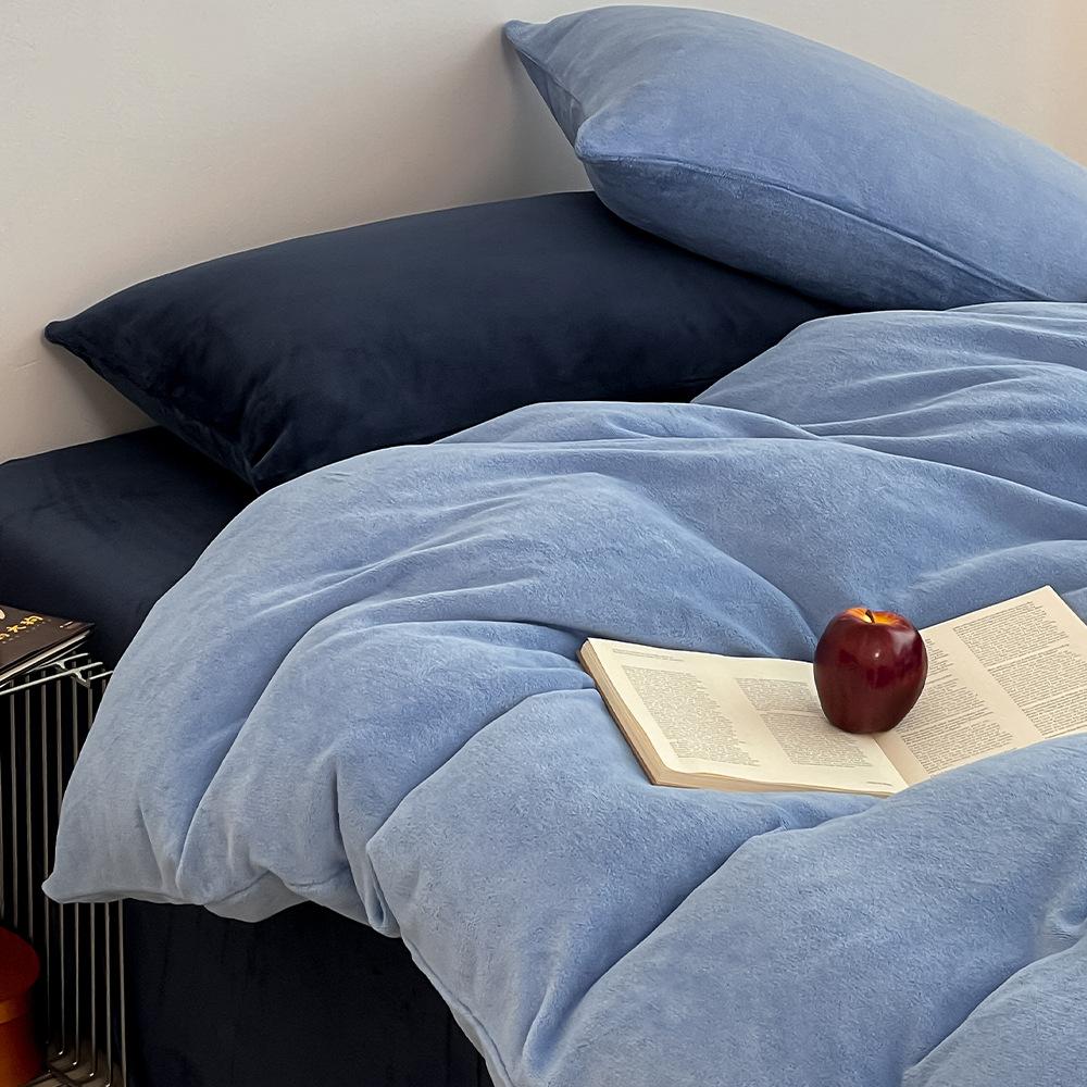 Thickened Milk Fleece Four-Piece Set, Warm Coral Fleece Bed Sheet Quilt Cover, Fleece Bedding Three-Piece Set