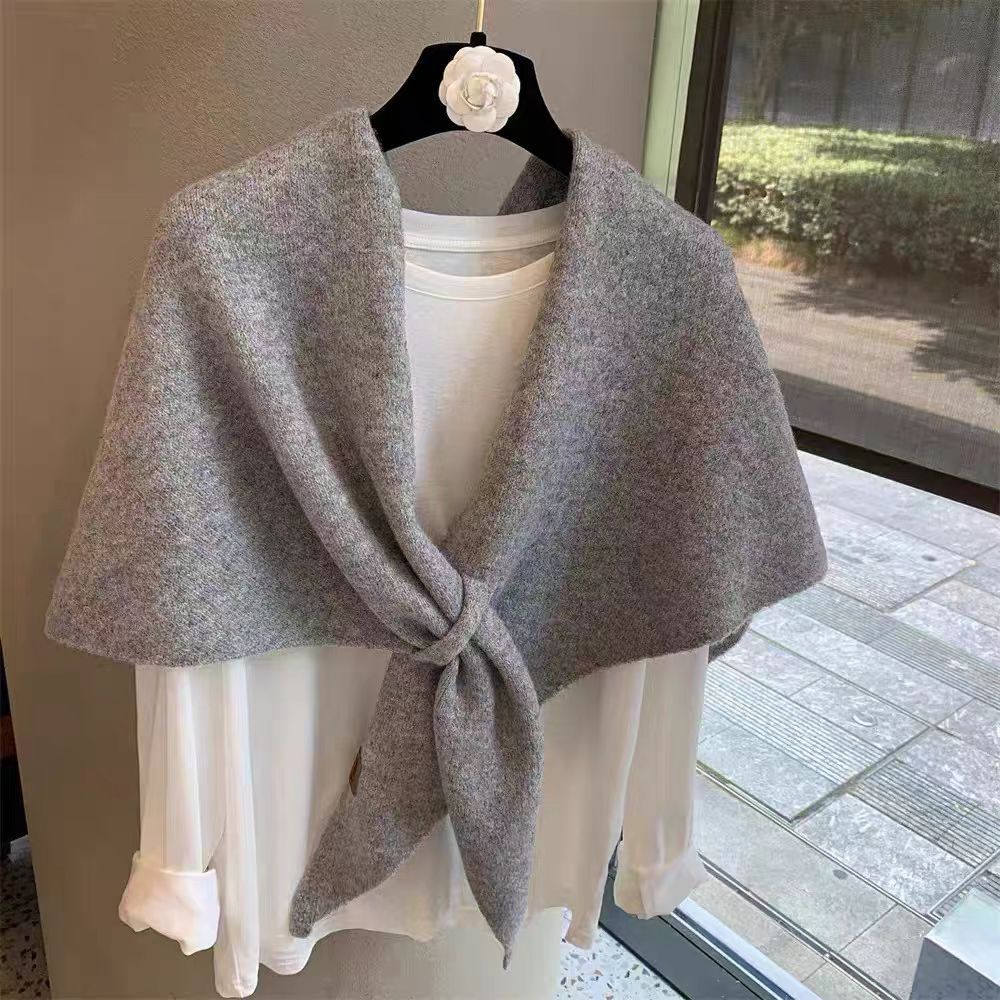 

New Shawl for Women s Outerwear in Autumn and Winter Versatile Triangle Scarf Neck Gaiter Warm Scarf Solid Color Versatile Neck Scarf 240*120cm