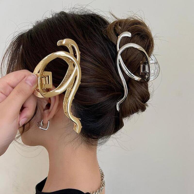 Twisted Metal Hair Clips Feminine Gold and Silver Hairpins gold