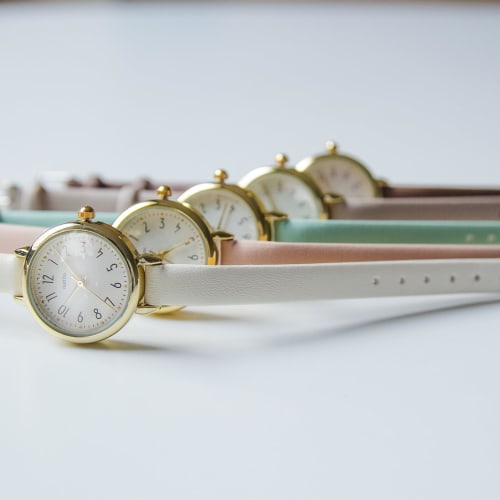 Fieldwork Women's Analog Watch with Leather Strap, Simple and Easy to Read, Brown, Lloyd YM092-5