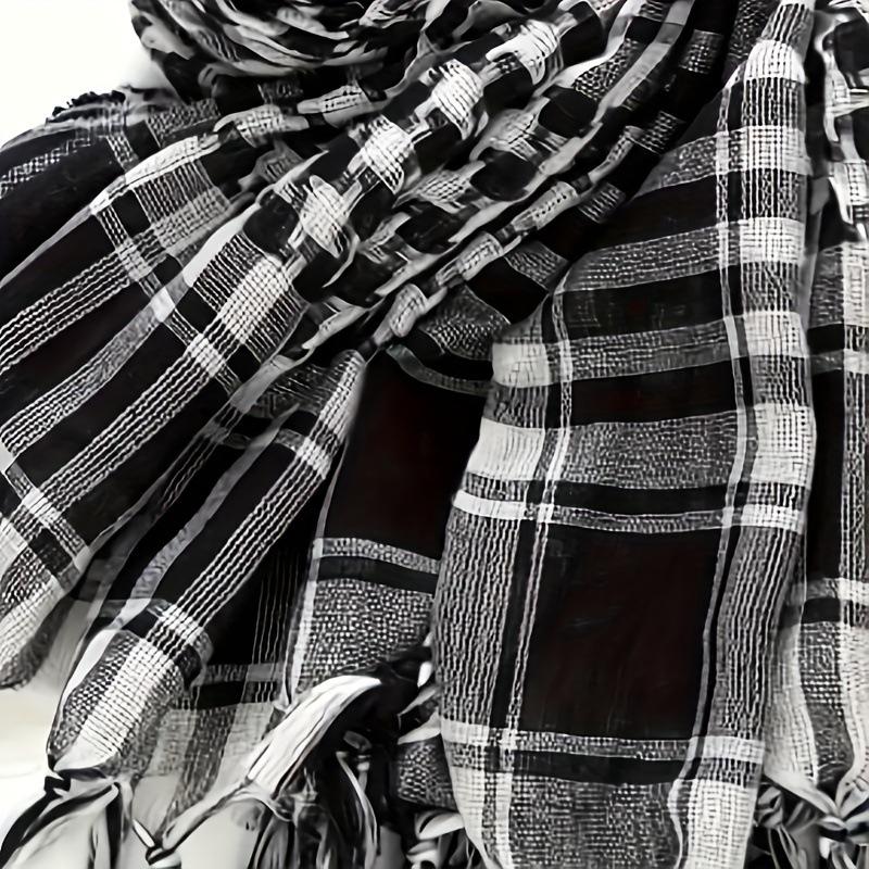 Arab Houndstooth Tassel Scarf: Warm, Sandproof Tactical Shawl for Autumn/Winter