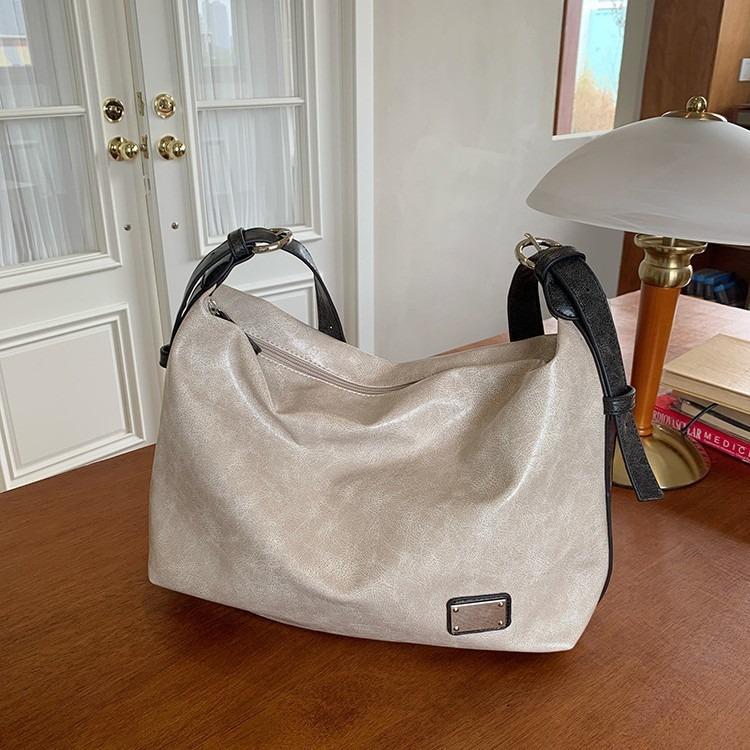 Versatile Korean Style Soft Leather Bag for Women 2025 New Commuting Class Large Capacity Tote Bag Retro Single Shoulder Crossbody Bag