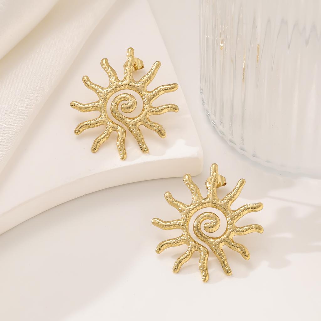 Retro Exaggerated Sun Flower Stud Earrings High Sense Simple Fashion Earrings Women