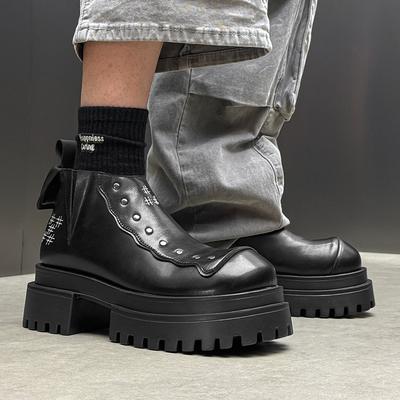 Mode Tjocka sulor Höga herrskor i läder Ny designerstil Utomhus Mode Gata Trendiga ungdomar 38-46 Kvalitet Stövlar Stora Storlekar