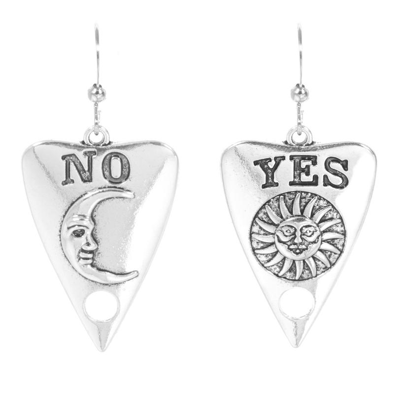 GemChic Women's New Vintage Love Shape Moon Sun Engrave Earrings Ethnic Fashion Hook Earrings Birthday Christmas Jewelry Gift