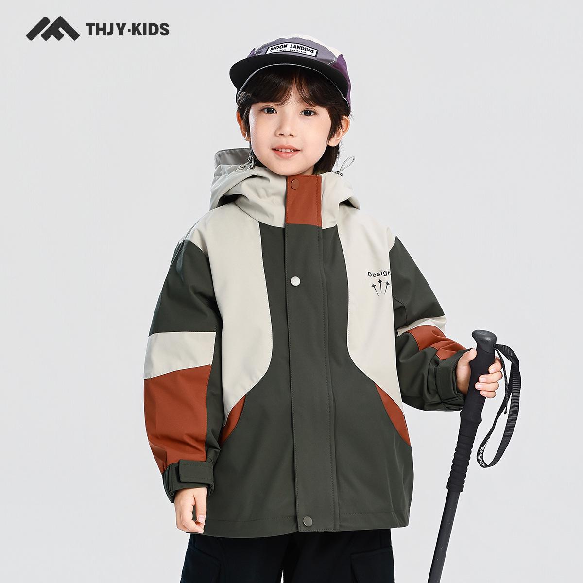 

Зимняя пуховая куртка 3-в-1 для мальчиков в стиле сказки (Малый и средний) 100cm [Down 54.5g]