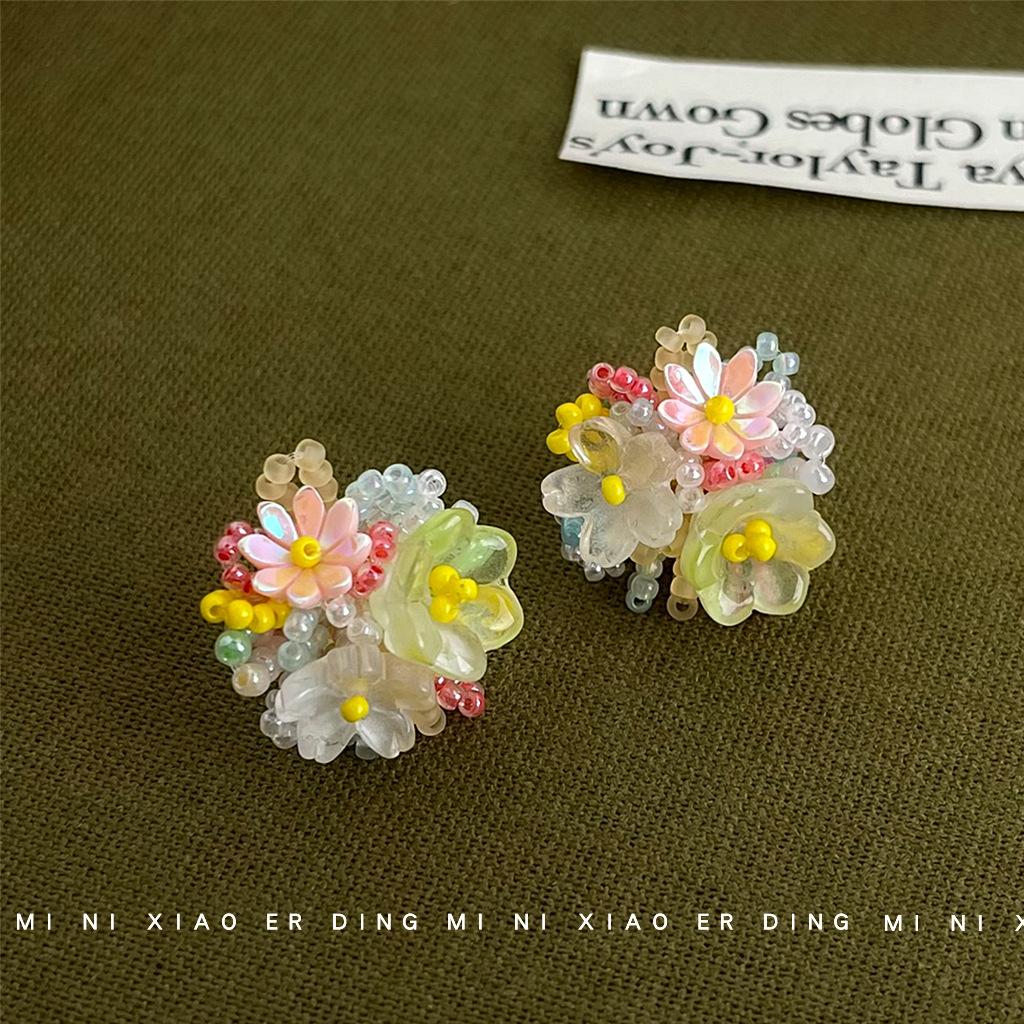 [Hydrangea] Romantic color beaded flowers sweet and cute dopamine color stud earrings new 2025 earrings