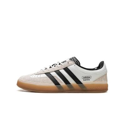Gazelle Indoor Bad Bunny Branco Core