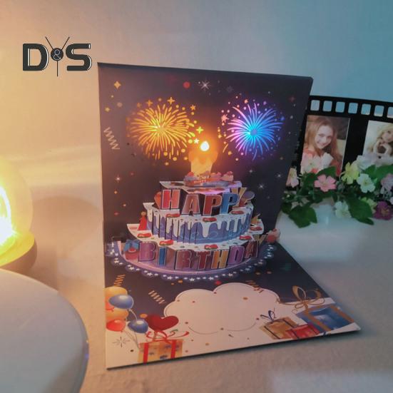 3D Pop Up Bursdagskort Bursdagskake Gratulasjonskort med Pyroteknikk Musikk Blåsbare stearinlys Bursdagsoverraskelse Minne til henne Ham