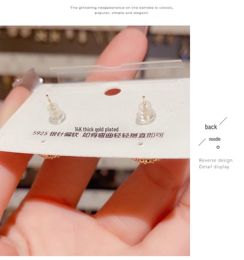 New Summer Fresh Green Crystal Earrings - Stylish, Unique, Simple Design