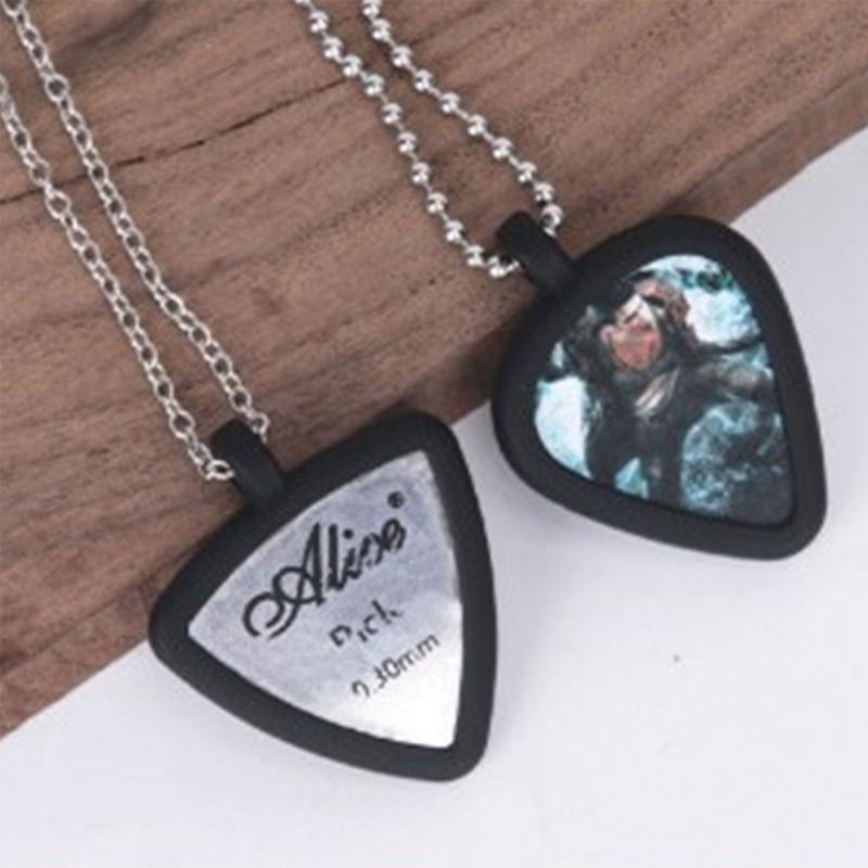 Unisex Guitar Pick Pendant Ergonomic Guitar Pick Necklacec Fashion Necklace for Performances and Gifting
