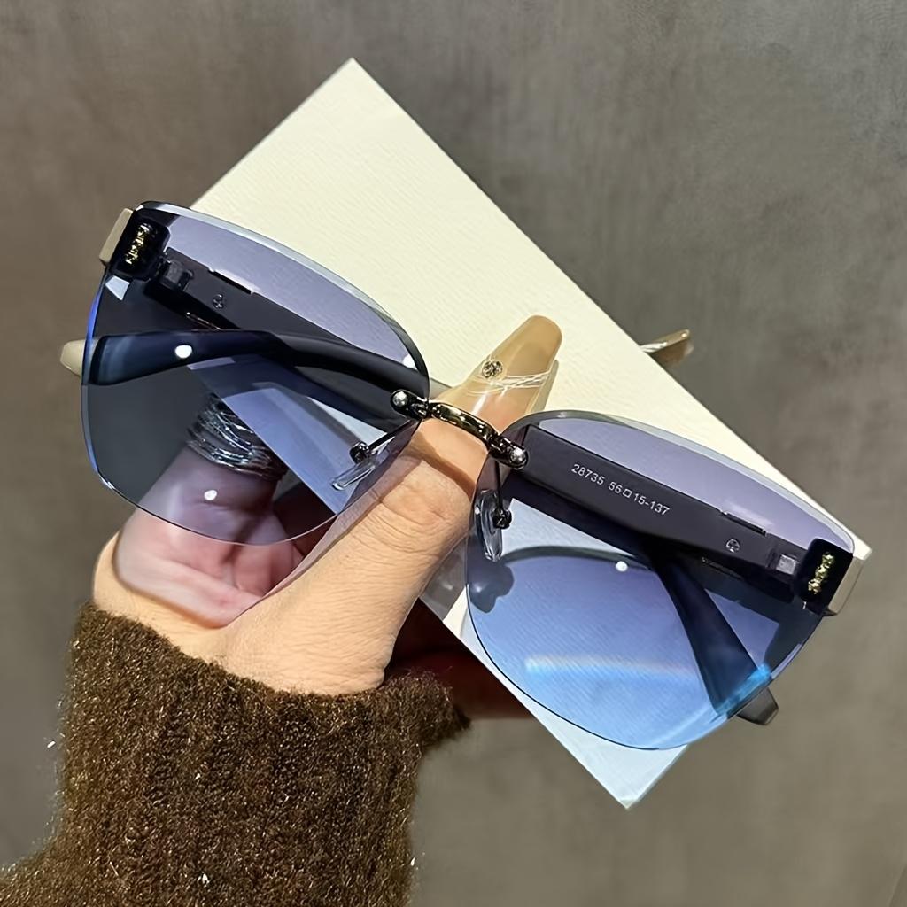 2026 New Fashion Rhinestone Sunglasses UV400 Protection Chic Style Luxury Korean Sun Glasses Women Fine Shiny Frame Trendy Shades