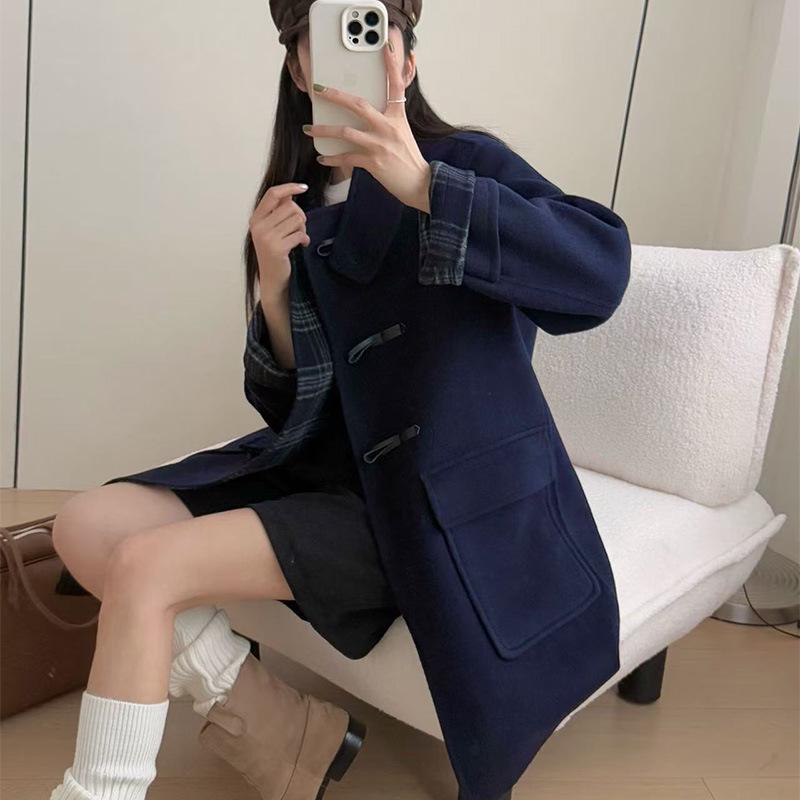 Cappotto da Donna E-Family in Misto Lana con Cappuccio e Chiusura a Laccio, Stile Preppy, Lunghezza Media