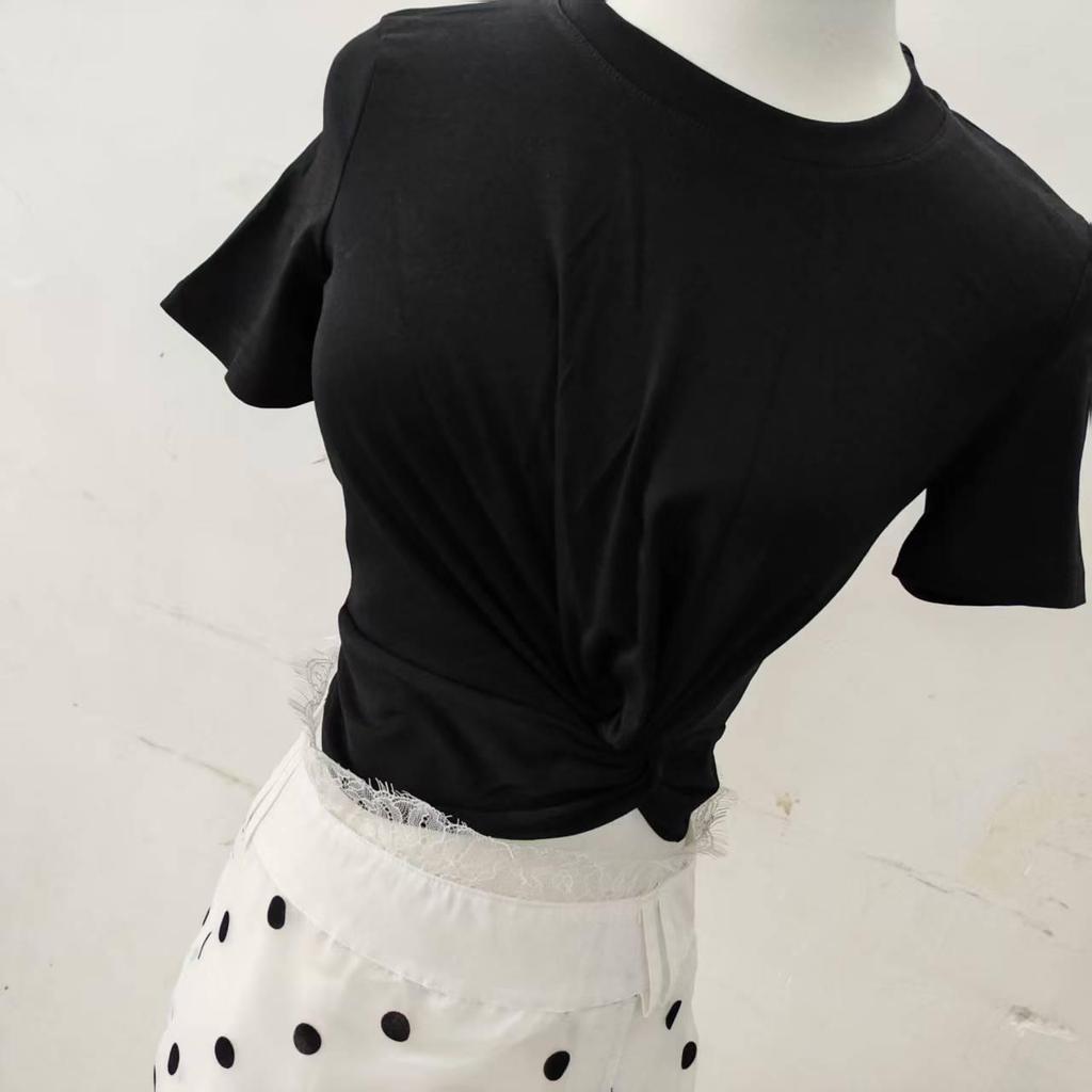 Summer 2025 Song Yi Black Slim-Fit T-Shirt & White Polka Dot Skirt Set