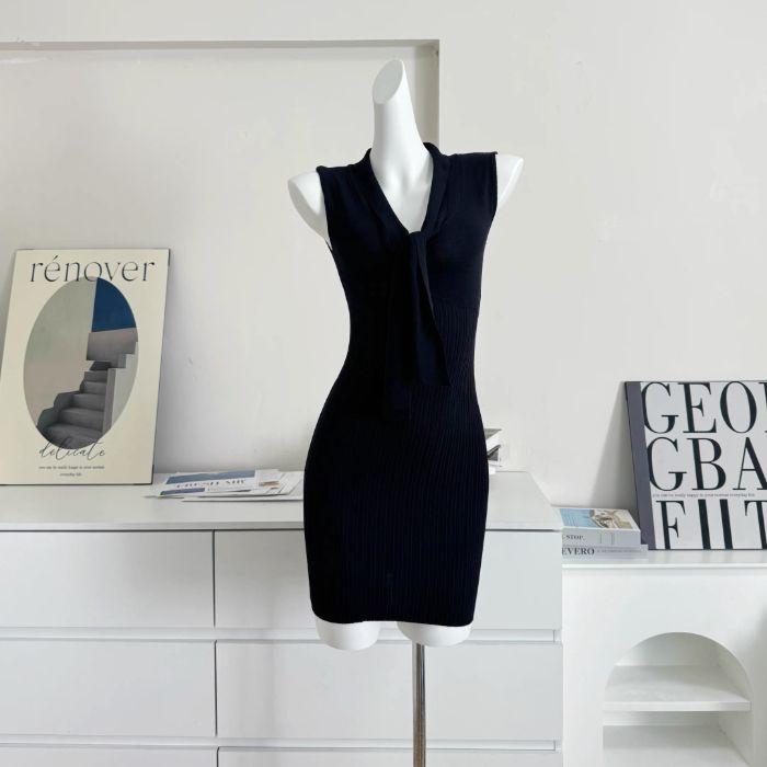 Spicy Girl's V-neck Sleeveless Knitted Vest Dress A Figure-hugging and Waist-cinching Short Skirt for Women