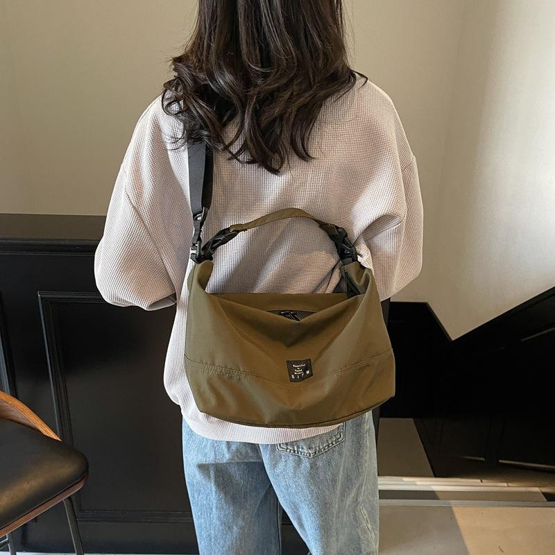 Canvas Tote Bag Casual and Simple 2025 Spring and Summer Trend Texture Shoulder Bag Travel Messenger Bag