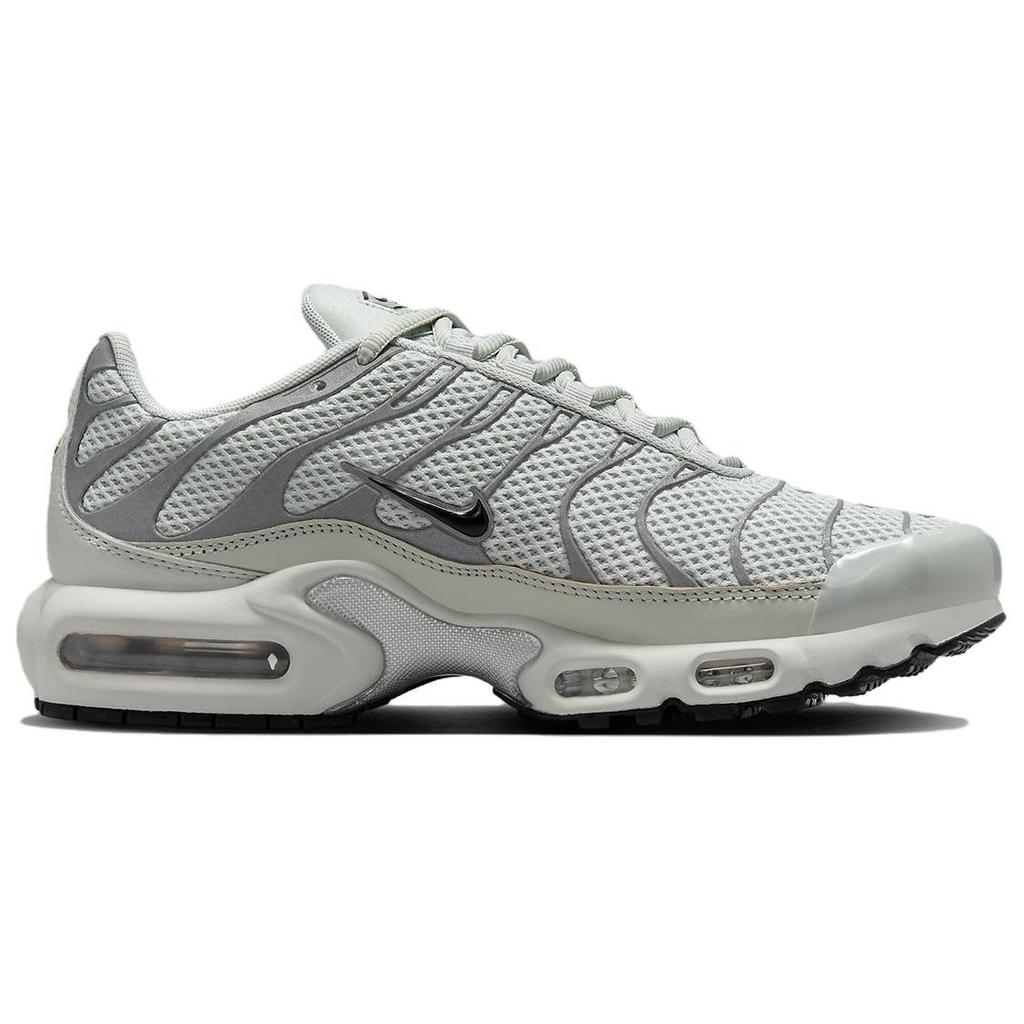 Nike Air Max Plus Light Silver Women Sneakers Grey Chrome Light-Bone FV8480-002