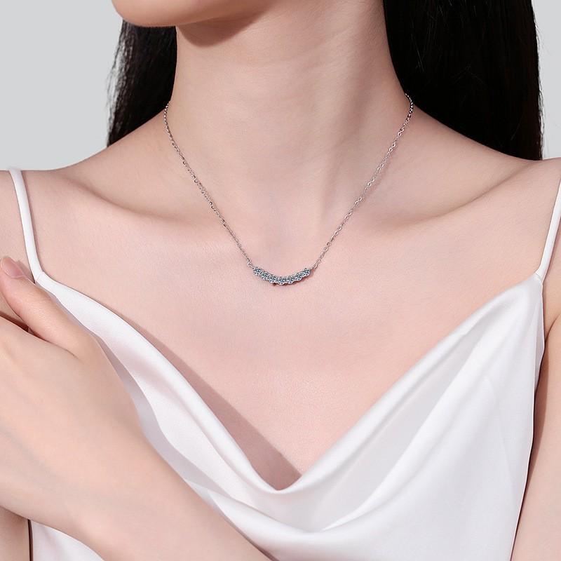 Sterling Moissanite Necklace Women 7-Stone Smiling Chain Delicate Floral Design Daily Wear Elegant Jewelry