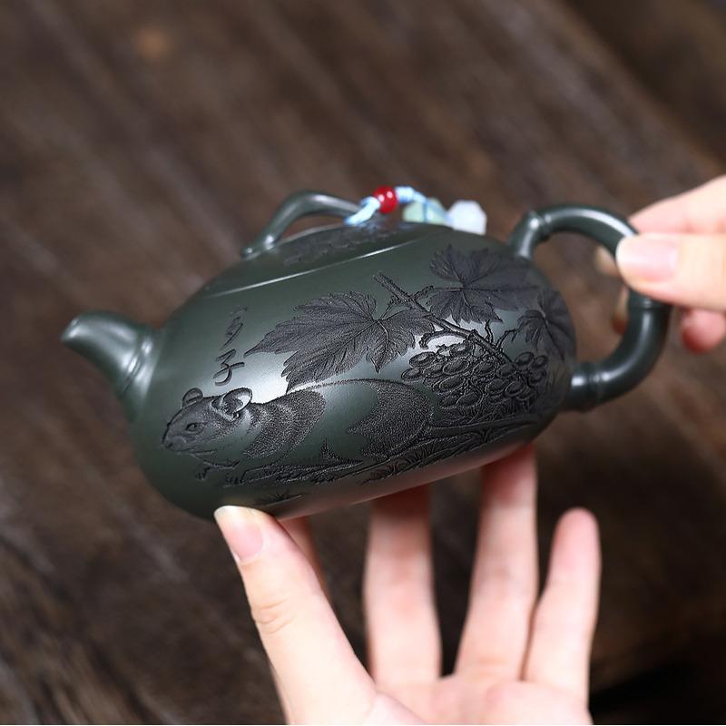 

320ml Retro Yixing Purple Clay Teapots Handmade Squirrel Grape Pot Raw Ore Green Mud Tea Maker Kettle With Filter Zisha Tea Set