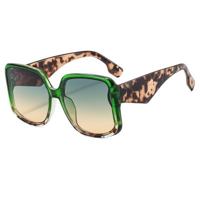 Gafas de sol cuadradas coloridas y modernas para mujer y hombre. Nuevo diseño de marca. Gafas de sol vintage para mujer. Gafas únicas con protección UV400.