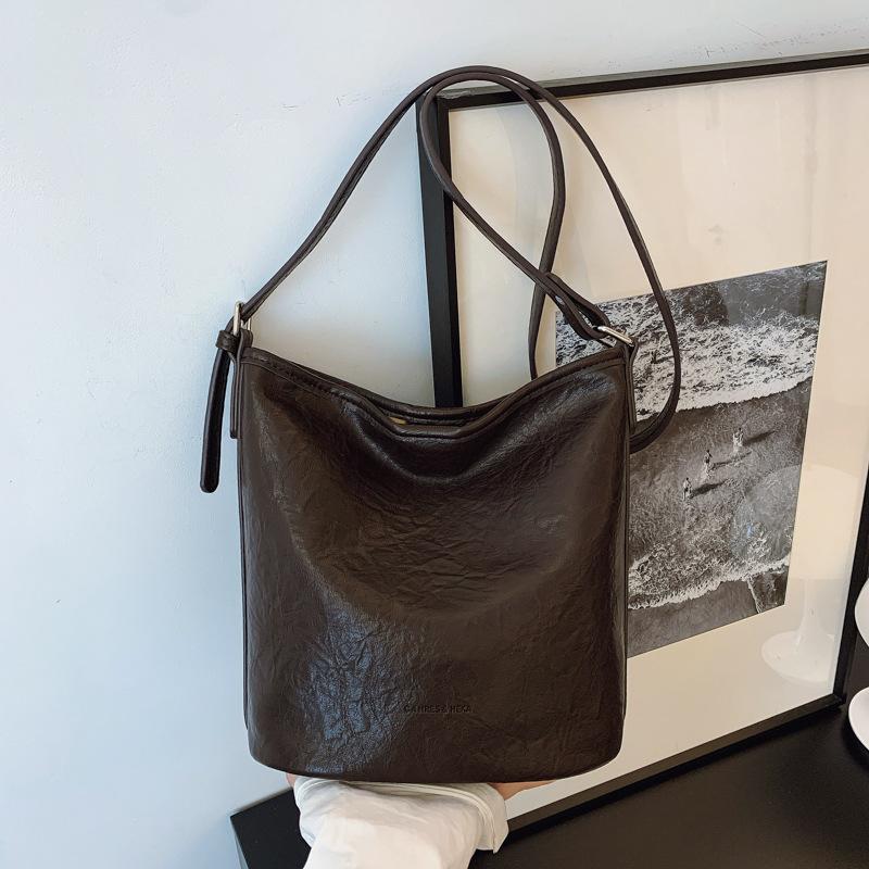 Premium bag women's summer new simple and versatile messenger bag casual shoulder bucket bag
