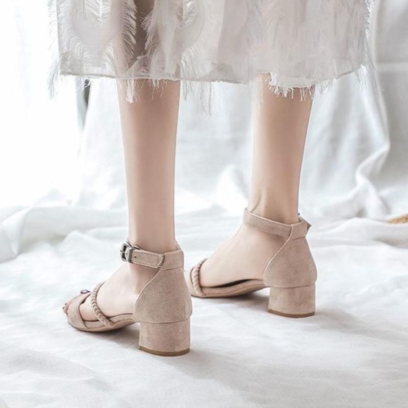 Mode Ein-Wort-Sandalen für Damen Dicke Absätze Quadratische Absätze Schuhe Damenschuhe Beige Orthopädisch Sommer 2024 Klobiger Block Rutschfest Heiß