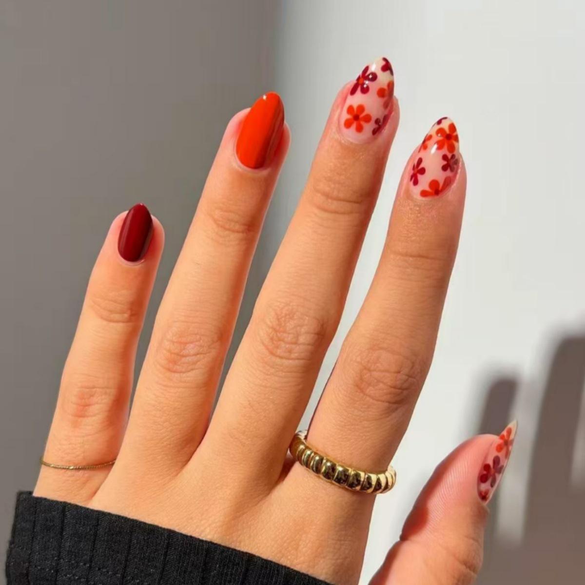 

Removable French Flower Fake Nails - Fresh Red, 24 Wearable Nail Art Tips
