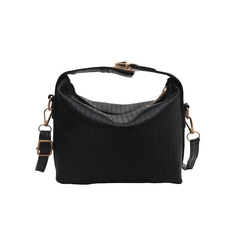 Niche pleated handbag bag women s new summer dopamine shoulder bag simple versatile messenger bag чёрный