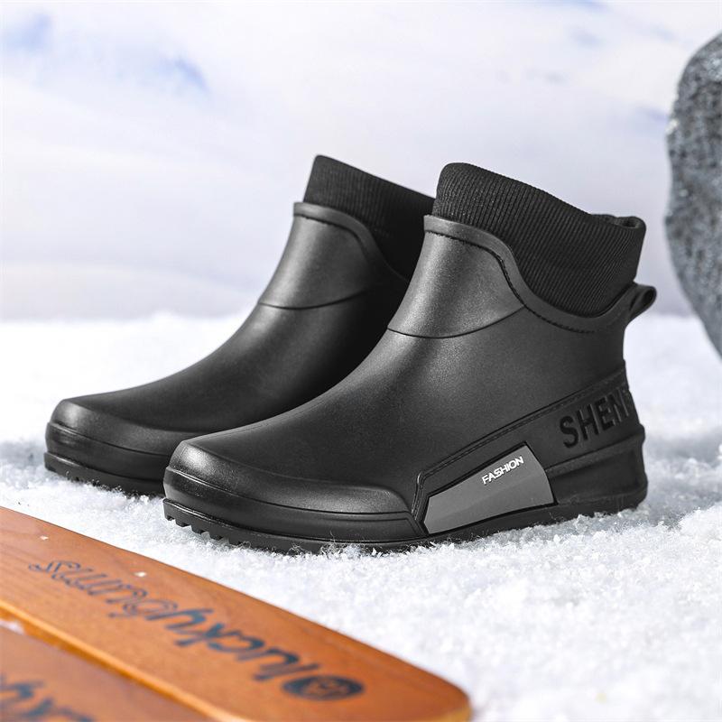 New Rain Shoes Men's and Women's Fashion Water Shoes Cotton Non-slip Rain Boots Short Adult Waterproof Outdoor Boots