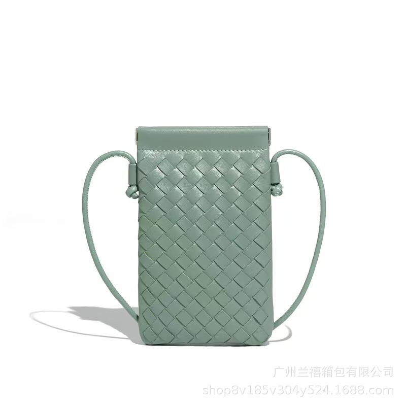Handmade Mobile Phone Retro Shoulder Bag Fashion Casual Wind Oblique Span Women'S Bag Bag
