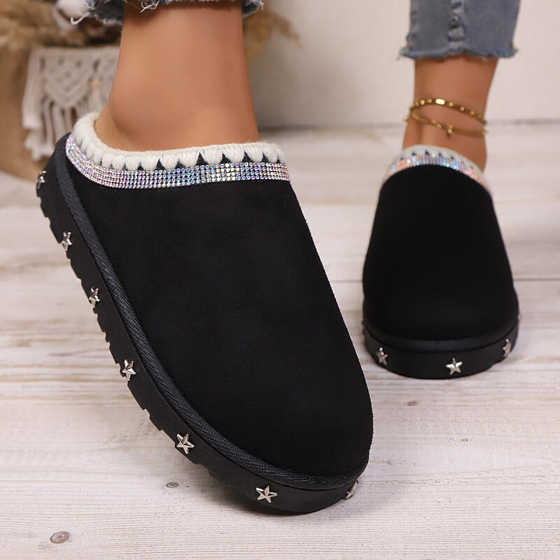 Fashion Luxury Glitter Warm Plush Outdoor Slippers Women 2025 Winter Soft Furry Metal Decoration Mules Slippers Suede Flat Heel Slides