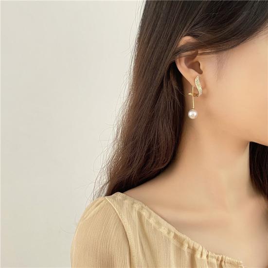 1 para kolczyków sztyftów Bling Cyrkonia Luksusowe Eleganckie Lśniące Kolczyki Wiszące ze Sztuczną Perłą