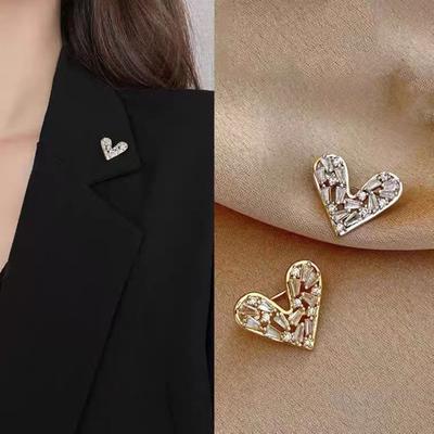 Women Brooch Hollow Out Heart Shape Rhinestone Anti-slip Wear-resistant Coat Collar Hat Scarf Decoration Clothes Pin Garment Jewelry