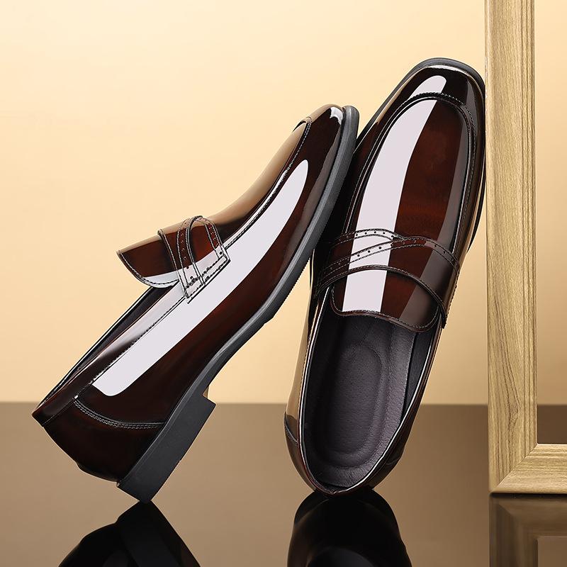 

Men s business shoes new leather loafers men s shoes British one-pedal square head patent leather glossy wedding shoes casual leather shoes 44