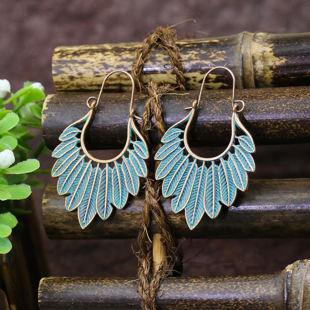 

Vintage Ethnic Bronze Tassel Geometric Dangle Earrings for Women Boho Temperament Leaf Carved Water Drop Earrings Jhumka Jewelry