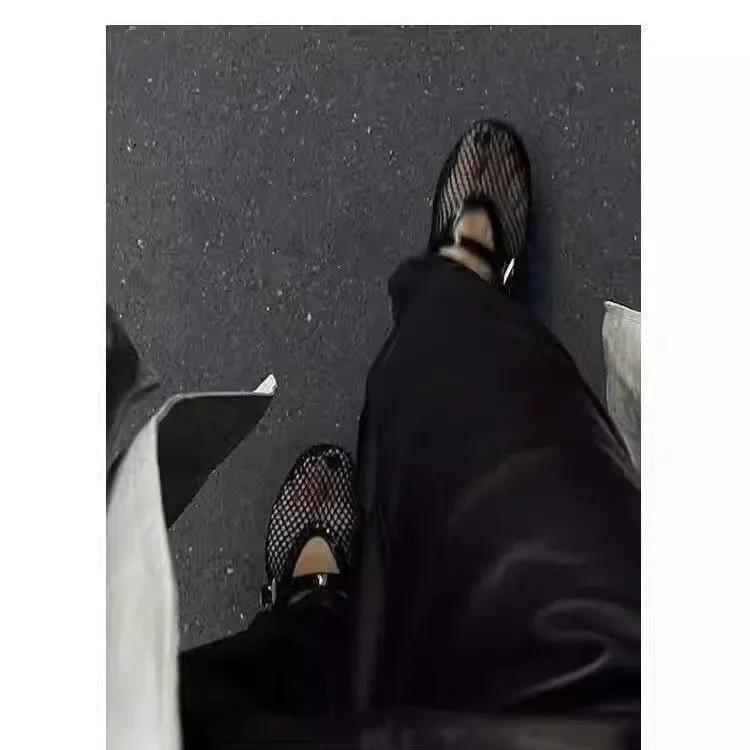 Fashion 2025 Summer Women's Mesh Ballet Flat Shoes Women's Large Round Head Breathable and Comfortable Women's Sandals